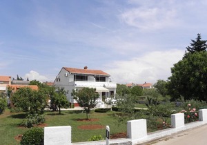 Apartment Kuce - 150m from the beach with parking: SA2(2) - Susica, Island Ugljan, Croatia