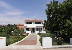 Apartment Kuce - 150m from the beach with parking: SA2(2) - Susica, Island Ugljan, Croatia