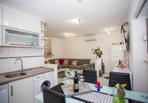 Apartment Livaja