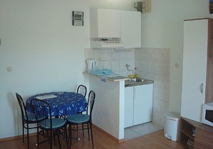 Apartment Mato - free barbecue: A2(2+2) - Vis, Island Vis, Croatia