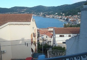 Apartment Mato - free barbecue: A2(2+2) - Vis, Island Vis, Croatia