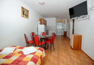 Apartment NATALI - with swimming pool A1(4+2) - Novalja, Island Pag, Croatia
