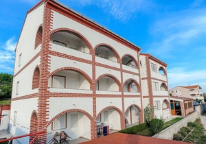 Apartment NATALI - with swimming pool SA8(2+2) - Novalja, Island Pag, Croatia