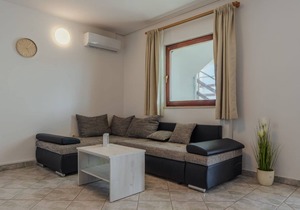 Apartment Nenad - with pool; A1(4+1) - Vrsi, Zadar riviera, Croatia