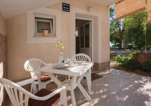 Apartment Raslina Lxvii