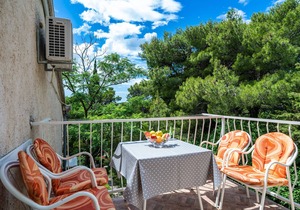 Apartment & Rooms Papa - Studio Apartment with Balcony and Partial Sea View