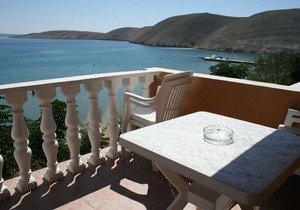 Apartment Sandy beach - afordable with parking: A3-17(4) - Vlasici, Island Pag, Croatia