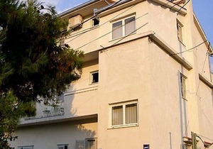 Apartment Stipan - 80 m from sea : A2(2+2) - Slatine, Island Ciovo, Croatia