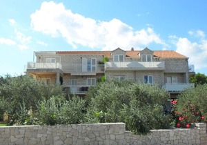 Apartments Željko, (8278), Lumbarda, hr