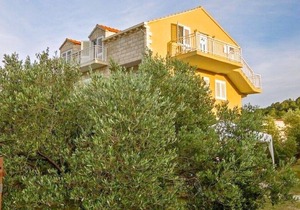 Apartments Željko, (8278), Lumbarda, hr