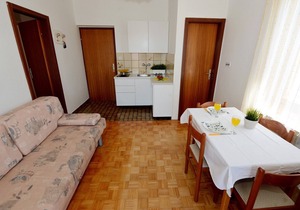 Apartments Anđelko, (11891), Diklo, hr