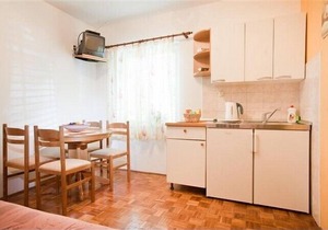 Apartments Anesa, (13865), Podgora, hr