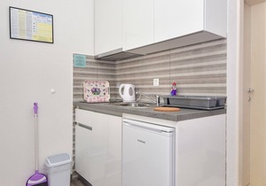 Apartments Bernarda (66331-A2) - Makarska