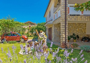 Apartments Blanka, (14960), Privlaka, hr