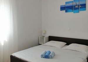 Apartments Boni (69571-A1) - Gdinj - island Hvar