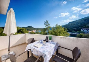 Apartments Bruna Lastovo-Superior One Bedroom Apartment with Balcony and Sea View-Zeleni