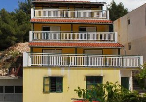 Apartments by the sea Milna, Hvar - 3074