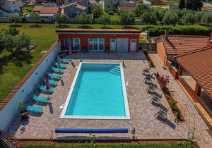 Apartments Danka, (16246), Pula, hr