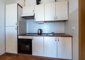 Apartments Ena (33981-A2) - Zavala - island Hvar