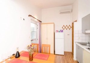 Apartments Ereš Zuronja-One-Bedroom Apartment with Sea View 1