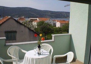 Apartments GUNJA (82611-A2) - Poljica