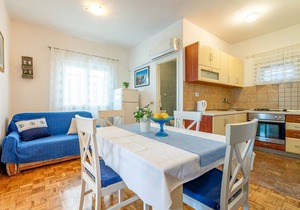 Apartments Ivan, (1713), Kožino, hr