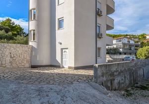 Apartments Jakov (32601-A1) - Marina