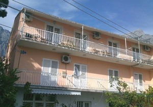 Apartments Jela, (15071), Makarska, hr