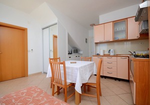Apartments Jure (33821-A3) - Drasnice