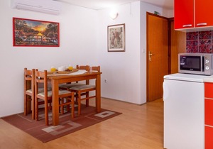 Apartments Katica, (14425), Mlini, hr