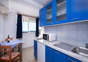 Apartments Katica, (14427), Mlini, hr