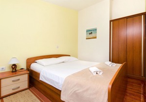 Apartments Liki (35311-A4) - Pisak