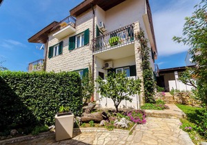 Apartments Mate (47001-A3) - Okrug Gornji (Ciovo) in Okrug Gornji (Ciovo)