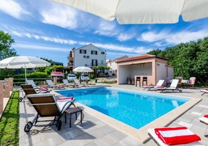 Apartments Mali Paradiso