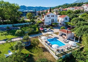 Apartments Mali Paradiso