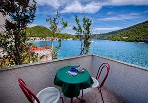 Apartments Malo Lago - One-Bedroom Apartment with Balcony and Sea View - 2nd floor (Apartment 4)