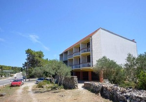Apartments Marica, (3365), Lumbarda, hr