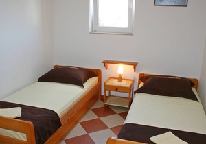 Apartments Matija, (11776), Duće, Croatia