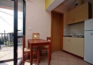 Apartments Mirko, (11151), Duće, Croatia