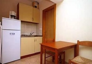 Apartments Mirko, (11152), Duće, Croatia