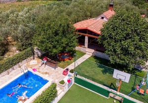 Apartments Mirko, (10125), Seget Vranjic, hr
