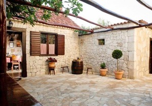 Apartments Mirko, (10125), Seget Vranjic, hr