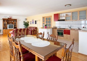 Apartments Mirko, (13257), Seget Vranjic, hr