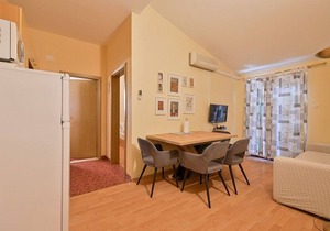 Apartments Mirko (30361-A4) - Seget Vranjica