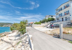 Apartments Na Obali Mora (18721-A6) - Razanj