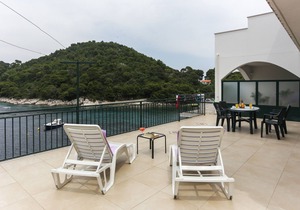 Apartments Posta - One-Bedroom Apartment with Terrace and Sea View (4 Adults)