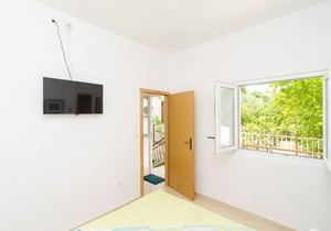 Apartments & Rooms Barišić - Standard Studio Apartment with Balcony and Garden View