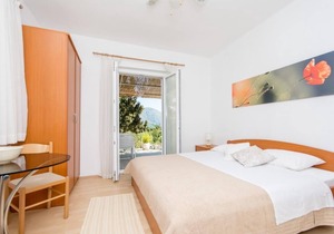 Apartments & Rooms Jokovic-Double Room with Terrace and Partial Sea View
