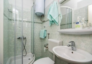 Apartments & Rooms Jokovic-Standard Double Room with Terrace and Partial Sea View