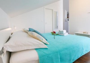 Apartments Sandra Solitudo III